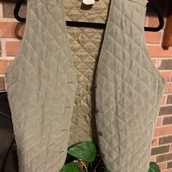 M Vintage USA Made Quited Olive ORVIS Vest - Picture 6 of 10